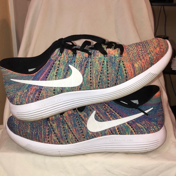 Nike Lunarepic Low Flyknit - Picture 3 of 5